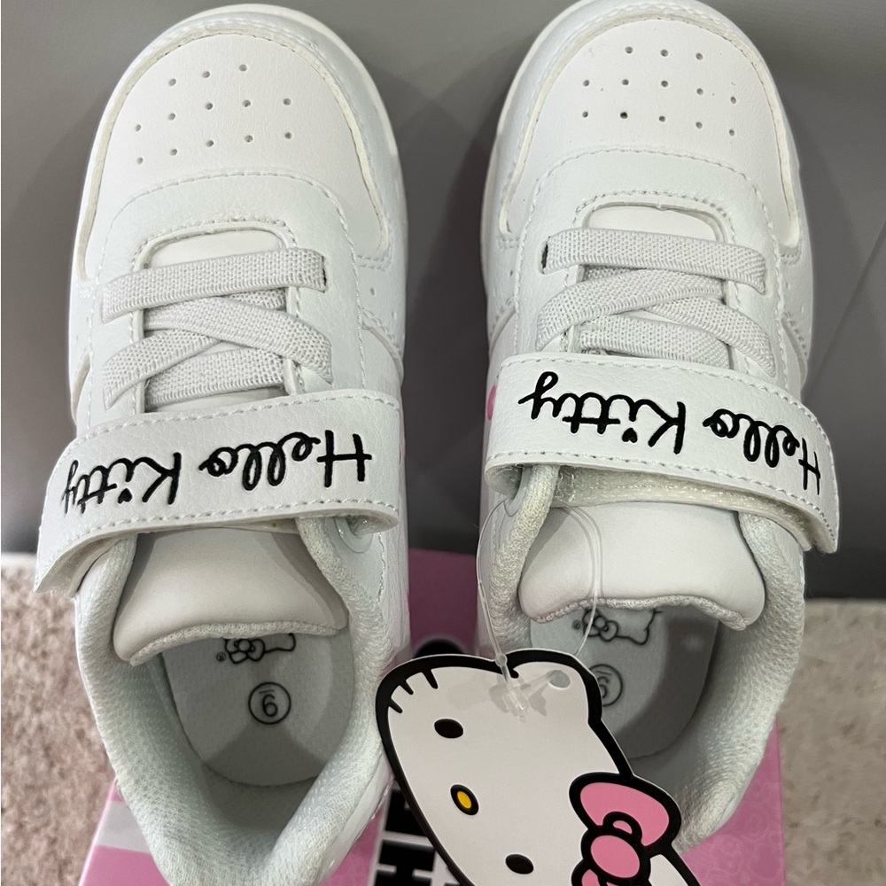 Hello Kitty Kids Sneakers in White